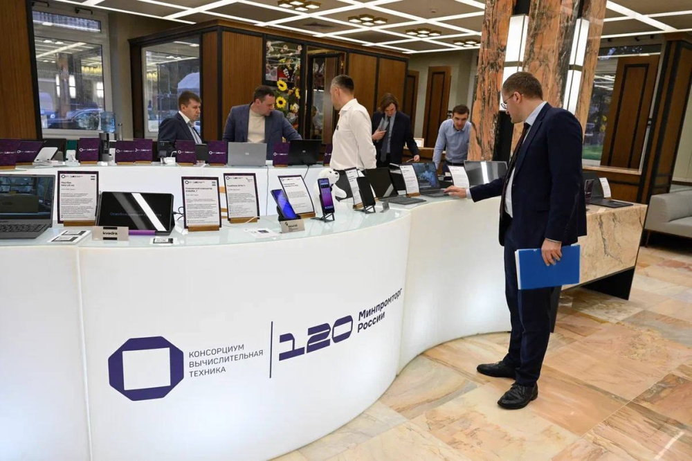 Fplus представил свои разработки в Доме Правительства